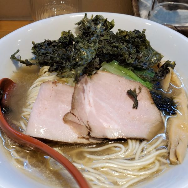 「中華そば（醤油）＋バラ海苔」@中華そばや 和凡の写真