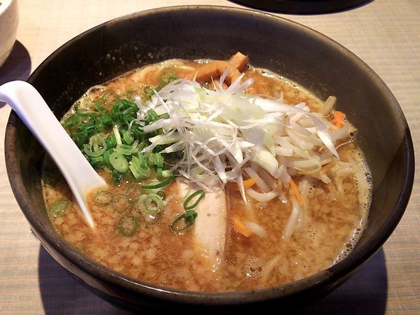 「赤唐神味噌らぁめん」@麺や鐙壱番の写真