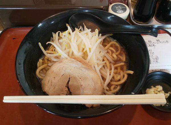 「じろうらーめん（醤油）普通」@らーめん次郎冠者 上阿原店の写真