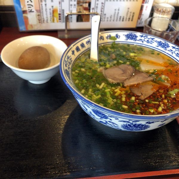 「蘭州牛肉麺(880円)」@味香園 蘭州牛肉麺 西川口店の写真