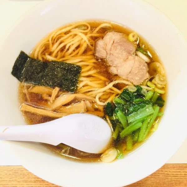 「らぁめん 半麺 690」@らぁめん ほりうち 新橋店の写真