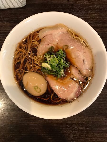 「醤油ラーメン 680円、味玉 100円」@かしわぎの写真