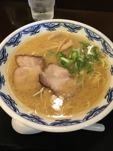 「らぁめん」@博多麺房 赤のれん 西麻布本店の写真