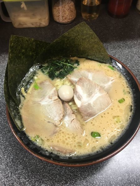 「チャーシューめん」@横浜家系ラーメン 横田家の写真