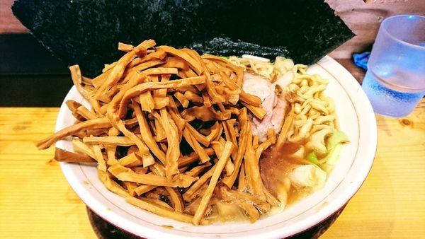 「中華そば(並)＋メンマ・海苔」@中華そば 葉山の写真