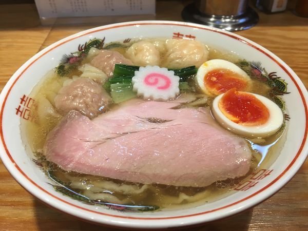 「全部入りワンタン麺」@キング製麺の写真