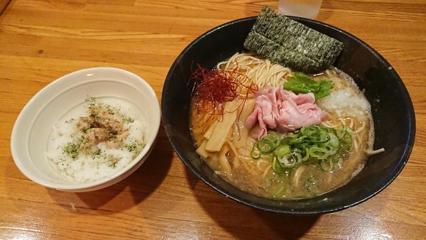 「【限定】赤海老と鯵の煮干しそば～味噌仕立て～おい飯付～」@麺屋 ひな多の写真