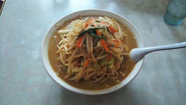 「味噌タンメン　大盛り」@らーめん まるともの写真