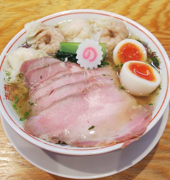 「全部入りワンタン麺（中盛り、山椒）＋チャーシュー」@キング製麺の写真