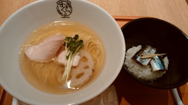 「【柴崎亭】別撰塩煮干そば(炙り秋刀魚ご飯付)¥1000-」@むぎくらべの写真