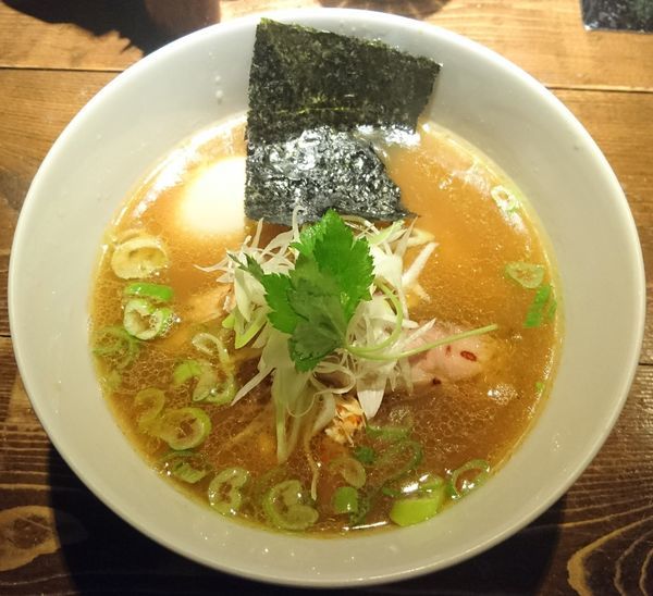 「鶏そば(醤油)＋味玉」@神田とりそば なな蓮の写真