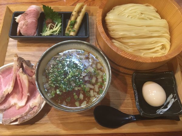 「塩つけ麺 味玉 チャーシュー」@つけ麺 たつ屋の写真
