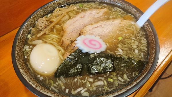 「特製中華そば」@中華そば はな田の写真