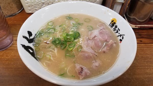 「おいしいラーメン」@博多ラーメン 膳 天神メディアモール店の写真