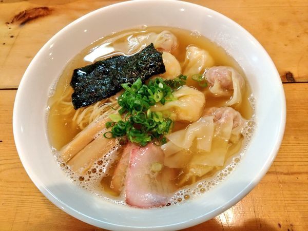 「白だし特製ワンタン麺」@支那そば 大和 稲荷町本店の写真