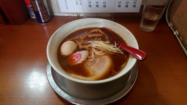 「煮干しらーめん 味玉」@栄昇らーめんの写真