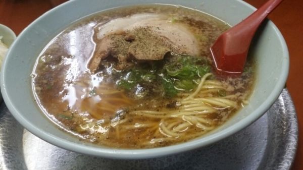 「ラーメン（530円）+ごはん中（150円）」@第一旭 関目店の写真