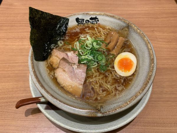 「鶏がら醤油らーめん」@越後秘蔵麺 無尽蔵 はにゅう家の写真