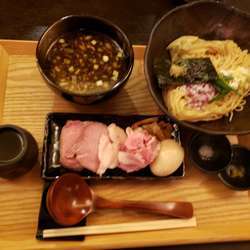 特製昆布水つけ麺