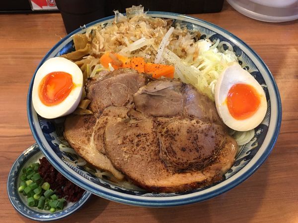 「特製汁なし中華そば＋エビ辛し」@浜屋 五反田店の写真