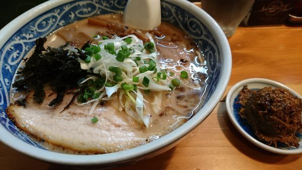 「【夜】ラーメン+ほぐしチャーシュー」@愚直の写真