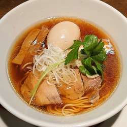 味玉ラーメン　正油・細麺　850円