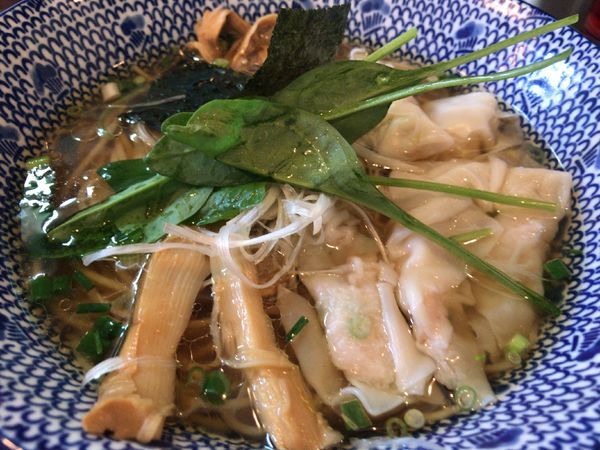 「海老ワンタン麺850円＋小籠包風肉餃子(ｸｰﾎﾟﾝ無料)」@麺庄の写真