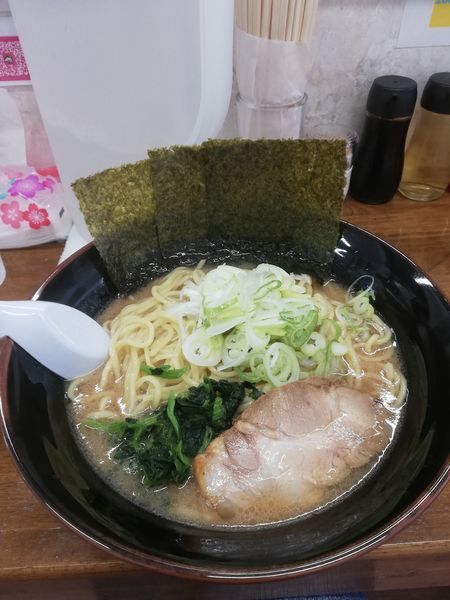 「ラーメン（醤油）」@はなわ家の写真