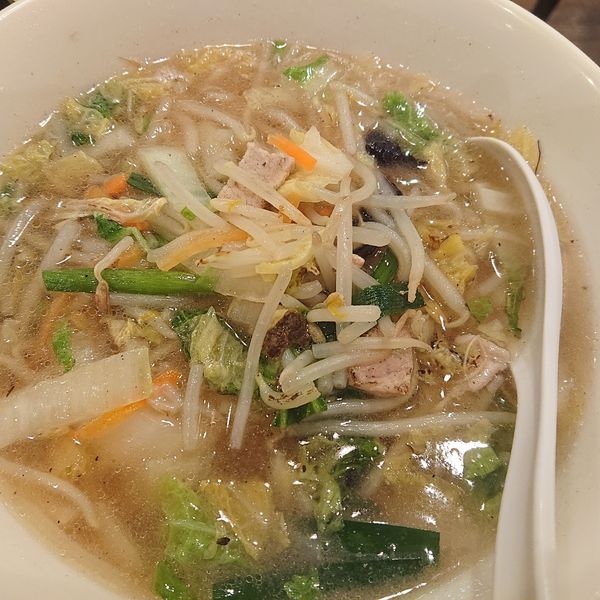 「Cセット1140円生ビール500円四川鶏唐揚げ320円」@一品香 港南台バーズ店の写真