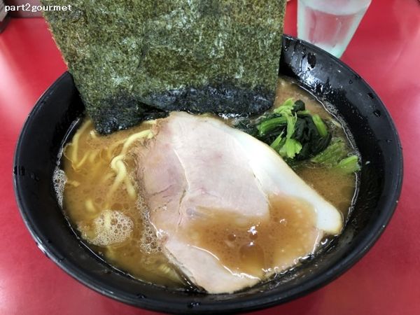 「ラーメン(並) 「カタメ」(700円)」@杉田家 千葉祐光店の写真