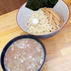 魚介つけ麺８８０円