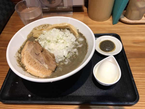 「半殺し 替え玉セット+味玉」@つけめん・らーめん・煮干そば 金狼の写真