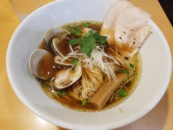 「蛤生醤油ラーメン」@醤油と貝と麺そして人と夢の写真