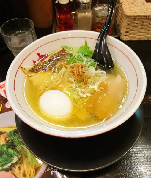 「鯛塩ラーメン ラーパス味玉」@麺や 藏人の写真