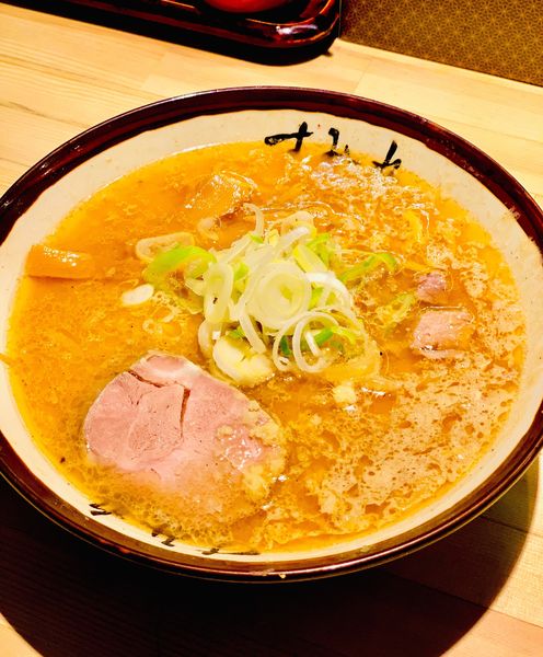 「味噌ラーメン大盛」@すみれ 横浜店の写真