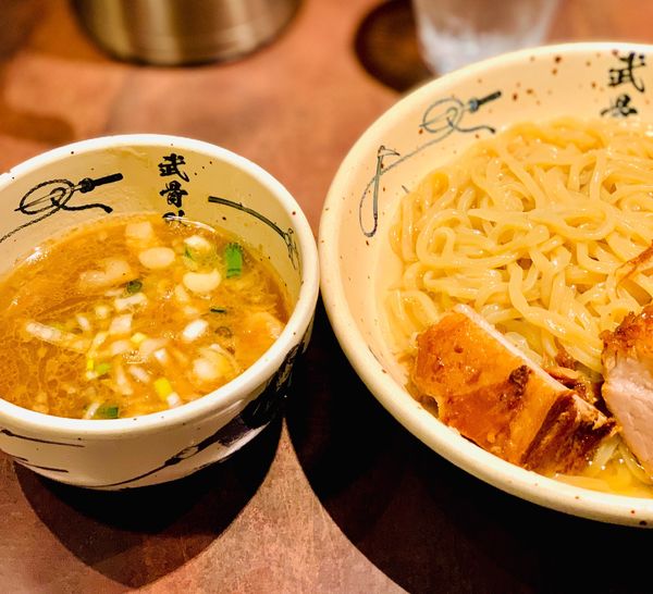 「濃厚つけ麺 白 大盛」@麺屋武蔵 武骨外伝の写真