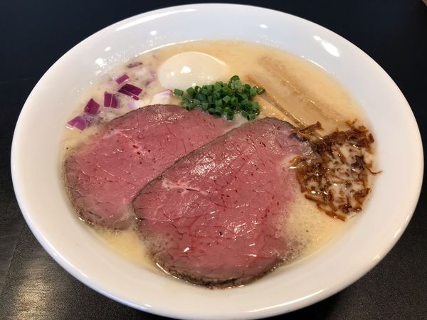 「特製濃厚塩牛そば  1020円」@麺牛 ひろせの写真