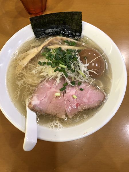 「塩ラーメン（味玉入り）」@麺屋 扇 SENの写真