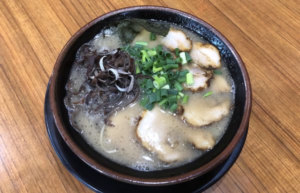 「チャーシューメン」@博多長浜らーめん ぼたんの写真