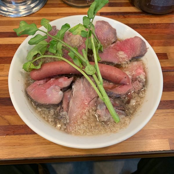 【限定】ワイン薫る猪肉たっぷり猪背脂醤油らーめん