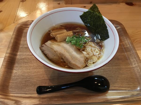 「醤油らぁ麺(600¥)」@らぁ麺屋まるわの写真