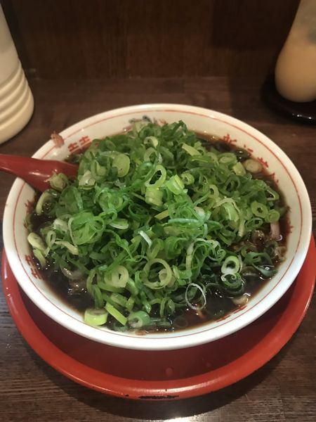 「中華そば(並) 　ネギ多め」@新福菜館 麻布十番店の写真