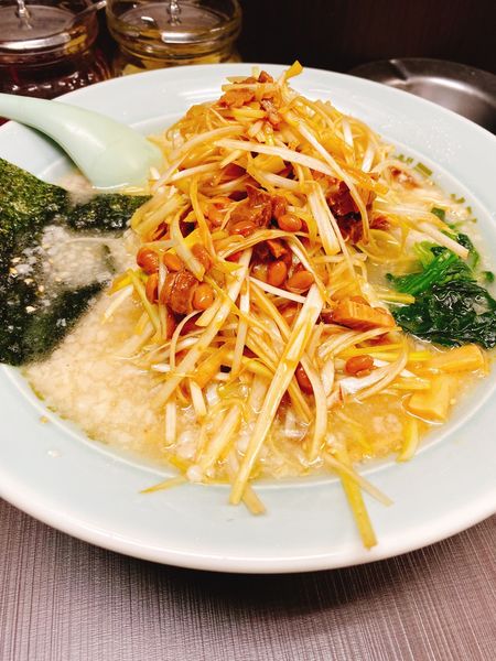 「納豆ネギ塩ラーメン　ネギ増し」@ラーメンショップ椿 ひたちなか店の写真