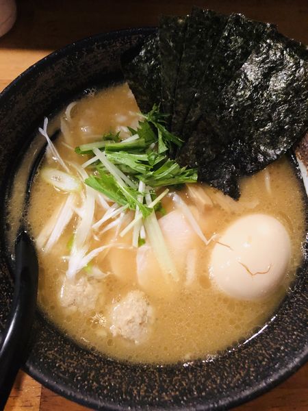 「特製濃厚鶏骨醤油そば 1030円」@濃厚鶏そば 麺屋武一 新橋本店の写真