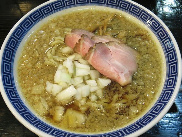 「中華そば（750円）」@背脂煮干中華そば 心やの写真