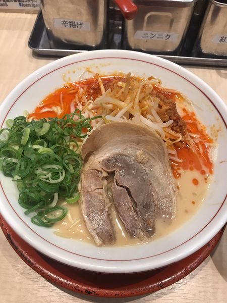 「ラーメン＋生卵」@替玉千里眼 志木店の写真