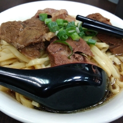 港園牛肉麺館の画像