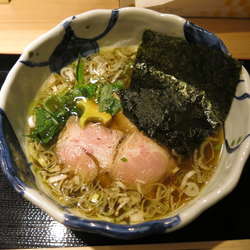 中華そば：890円