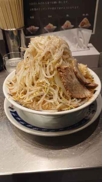 「ラーメン  野菜マシ  油  ニンニク」@らーめん大 大森店の写真
