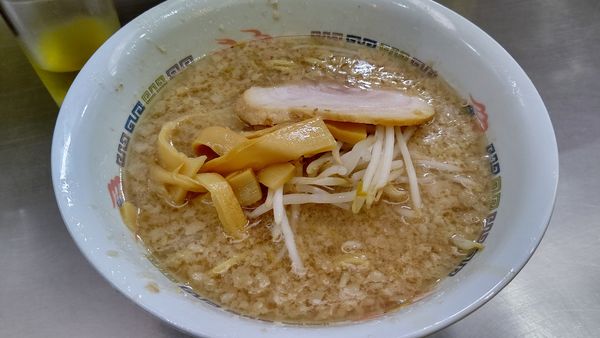 「ラーメン８００円」@ホープ軒 千駄ヶ谷本店の写真
